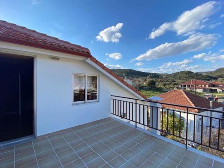 Laki'S House Οροφοδιαμέρισμα Με Σοφίτα Thermo Экстерьер фото